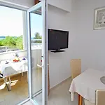Apartamento Rina-4 By Interhome *